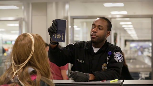 Estados Unidos suspende todas las decisiones de asilo tras ataque cerca de la Casa Blanca