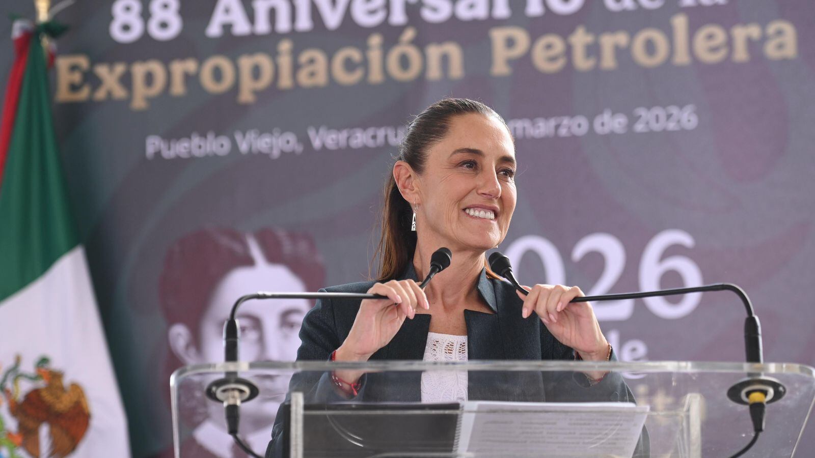 Sheinbaum llama a impulsar gas y energías renovables en el aniversario de la expropiación petrolera