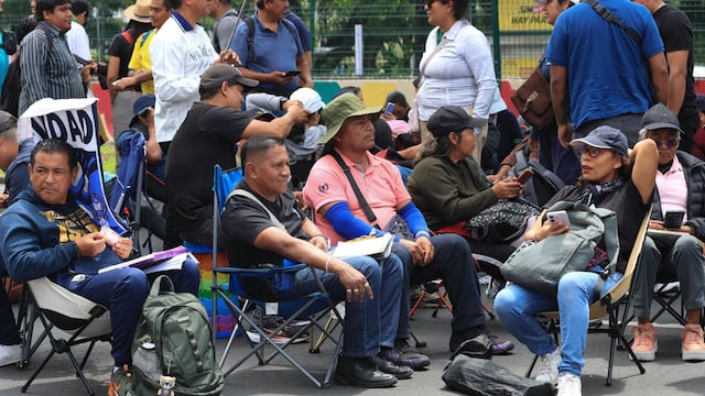 Maestros de la Coordinadora Nacional de Trabajadores de la Educación (CNTE) mantendrán su plantón en el Centro Histórico de la CDMX