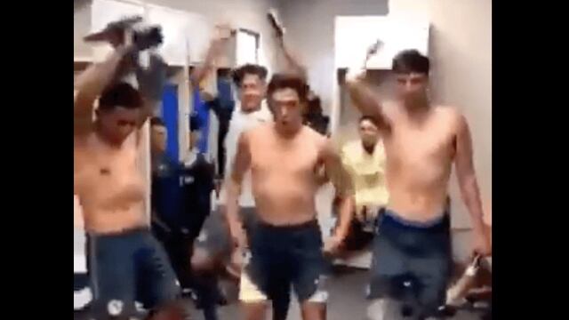 Varios jugadores del equipo juvenil se mofaron del performance.