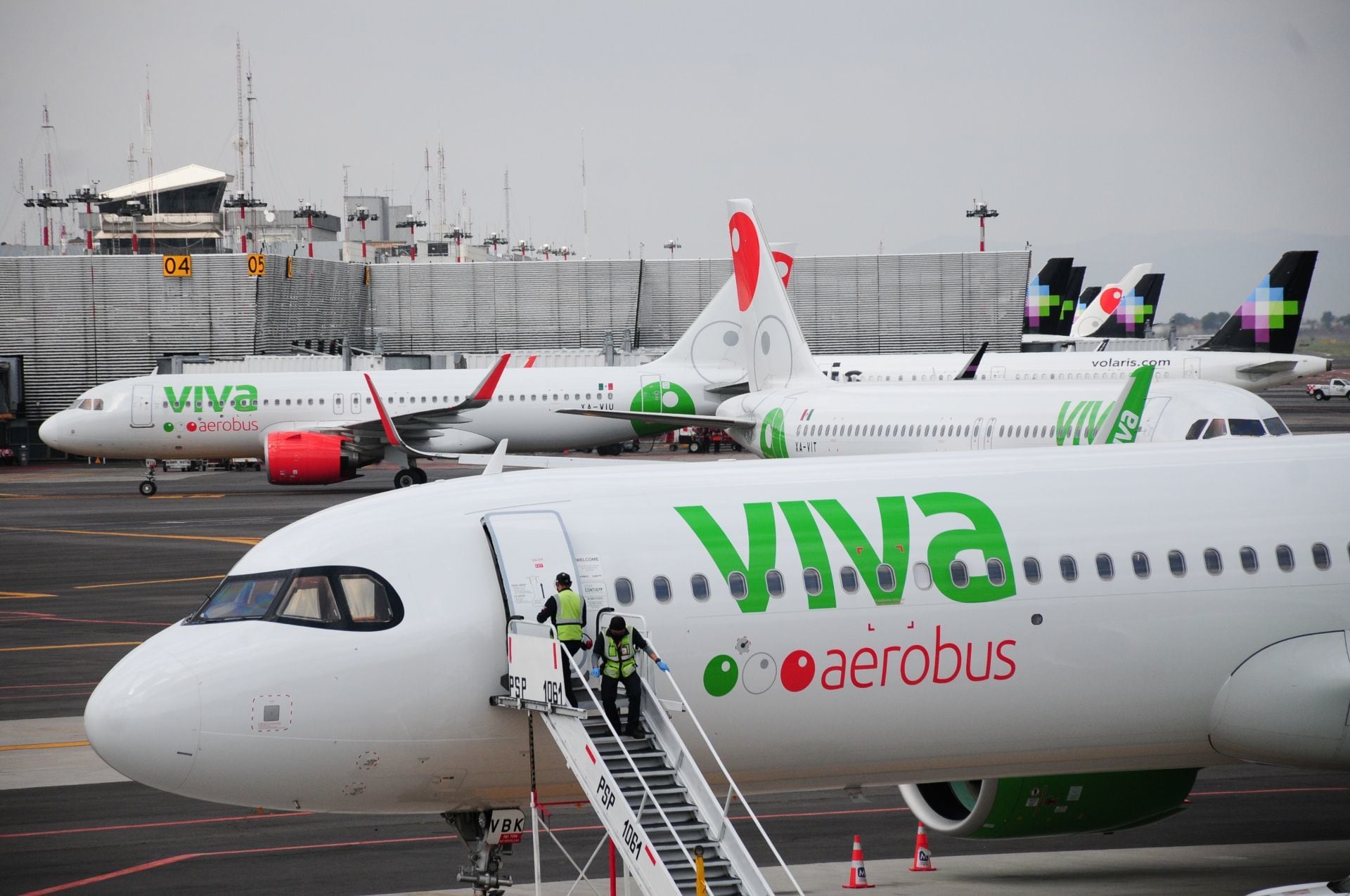 Aviones de Viva Aerobus AICM