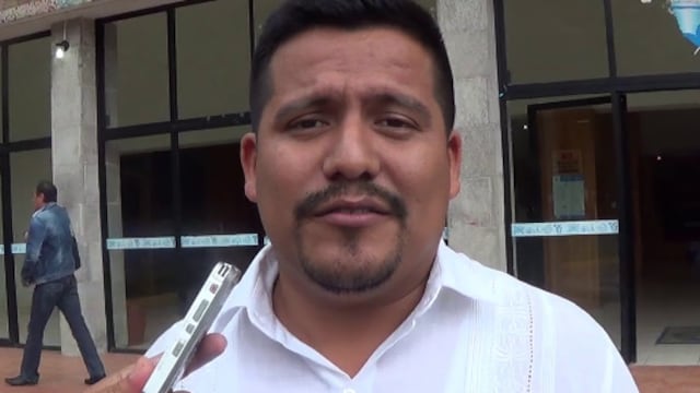 Es patético que este diputado, con un negro pasado por los malos manejos salariales de los profesores, haya sido propuesto por MORENA para llegar a ser diputado y que ahora, cínicamente, esté pidiendo el INEE