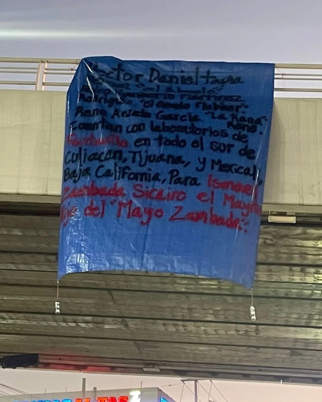 Narco mantas en Culiacán