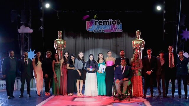 Karla Fiesco celebra talento en Premios Juventud 2024