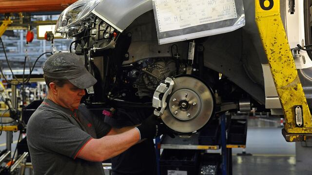 Trabajador de la industria automotriz