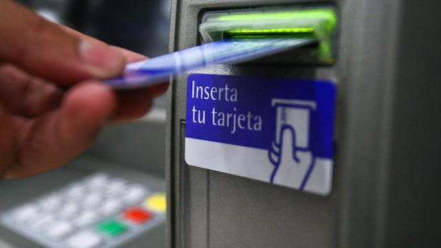 Cajeros. Comisiones bancarias.