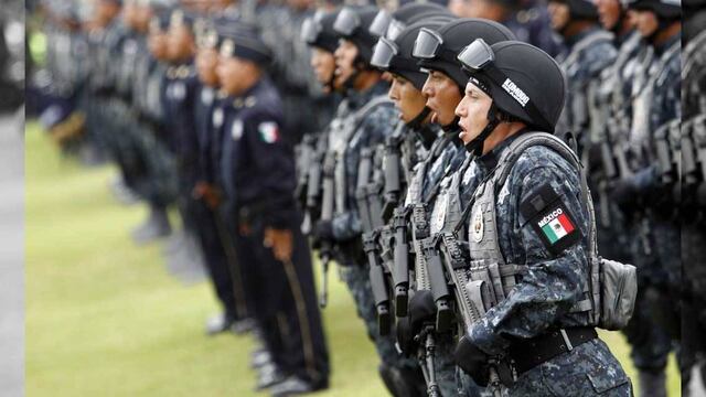 La Secretaría de Gobernación dispueso el número telefónico 088, donde se brindará auxilio ante cualquier contingencia,además información sobre cierres carreteros y vías alternas.
