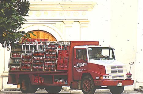 FEMSA celebra 135 años de crecimiento.