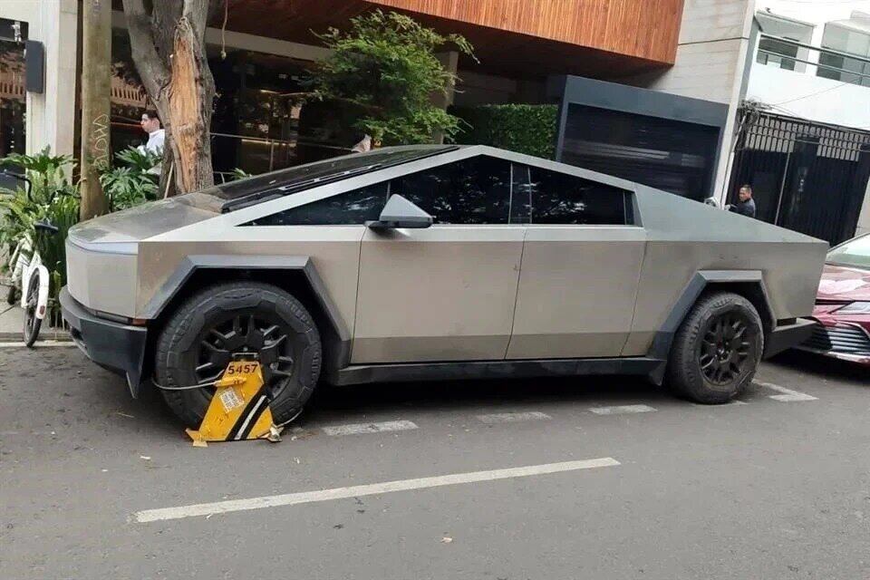 Cybertruck