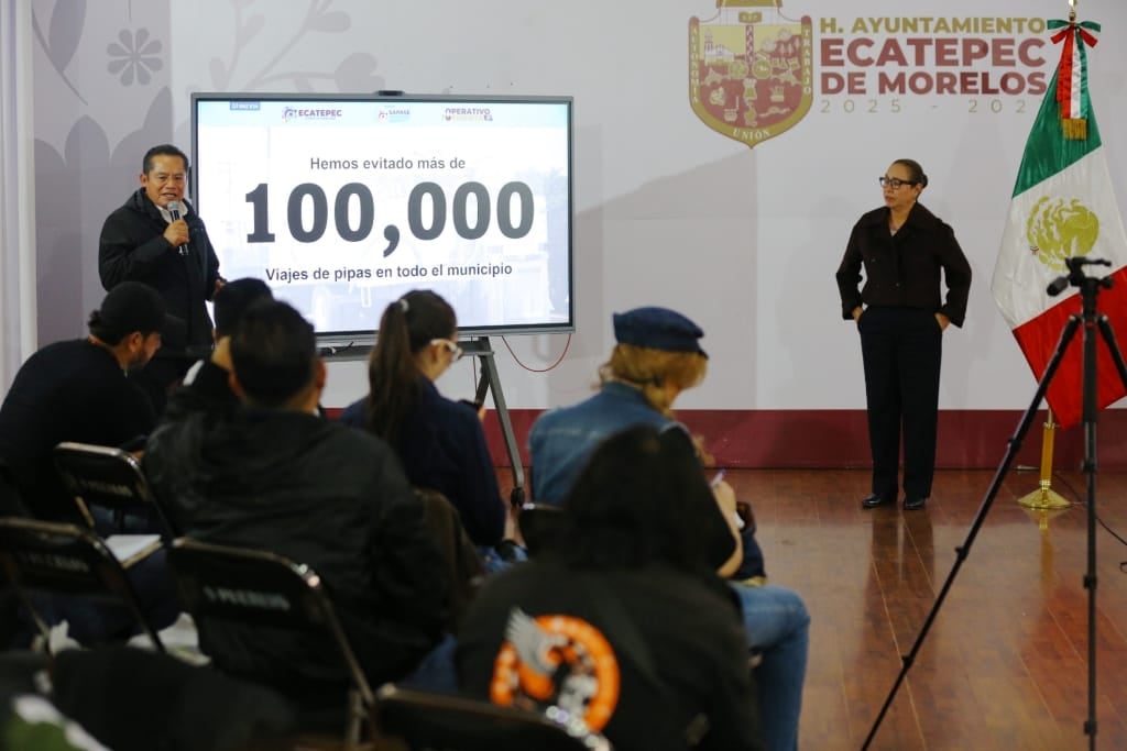 Azucena Cisneros impulsa aumento del abasto de agua potable al 50% en Ecatepec.
