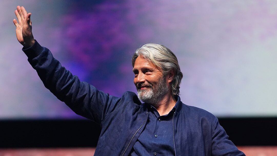 Mads Mikkelsen revela la razón por la que México es el “mejor país del mundo” en CCXP México 2025