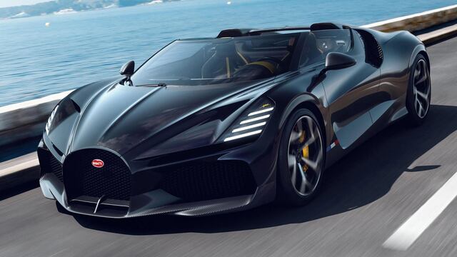 Koenigsegg vs Bugatti