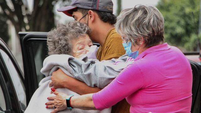 Adultos mayores recibirán la vacuna