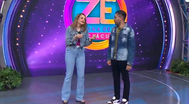 Flor Rubio calla en vivo a Ricardo Casares en Venga la Alegría