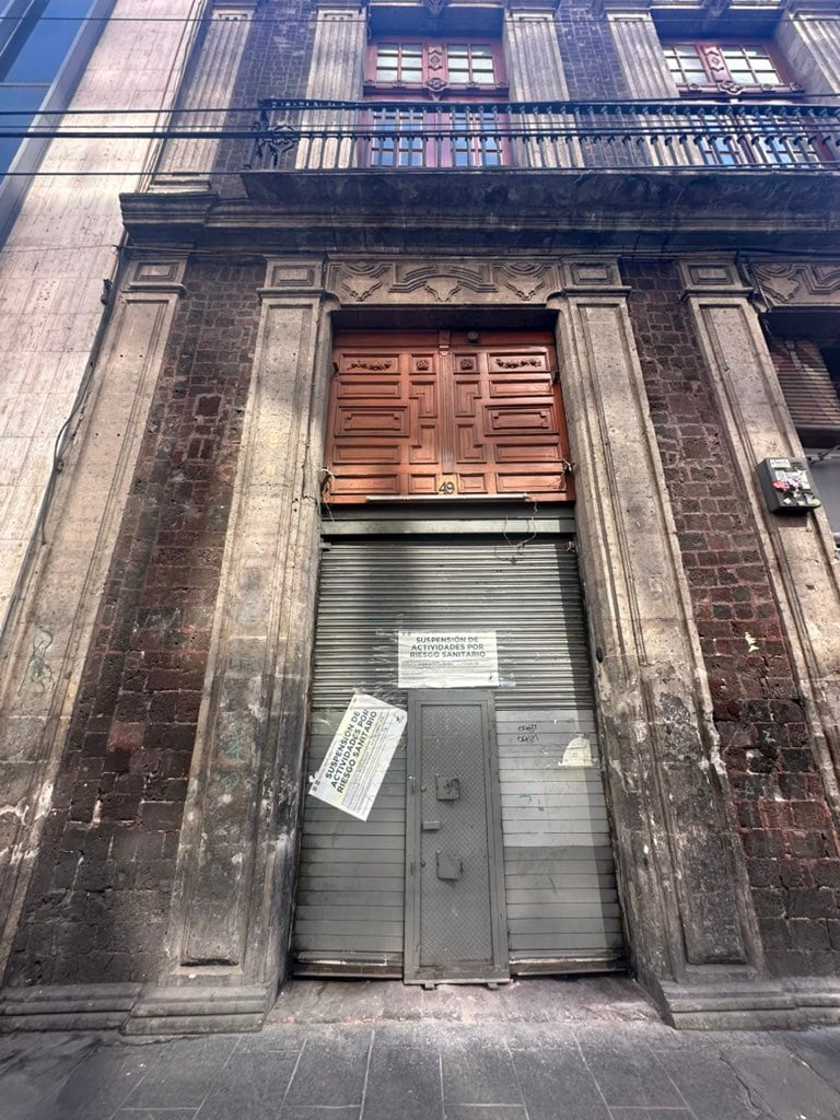 Clausuran la cantina La Faena en CDMX