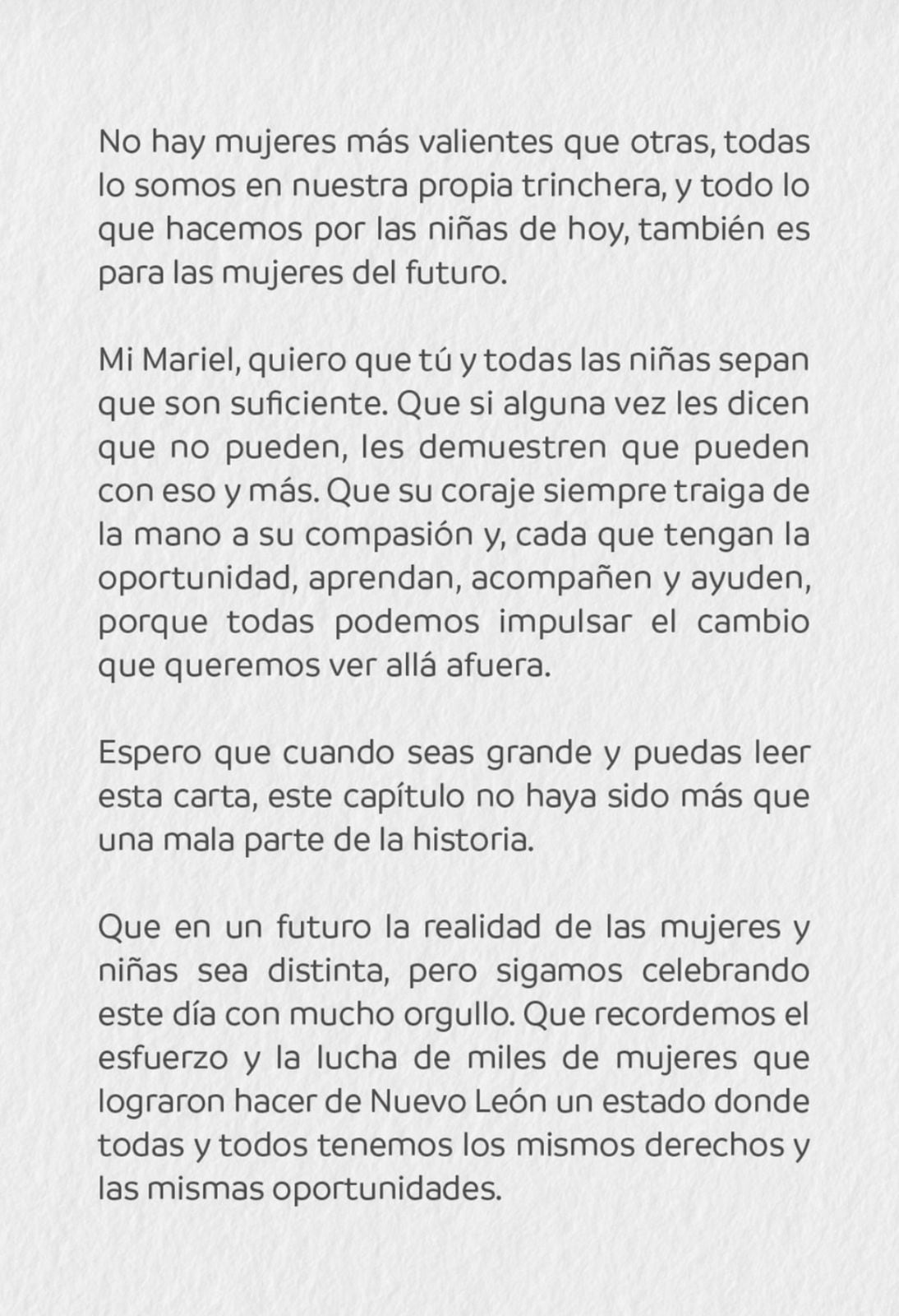 Mariana Rodríguez dedica carta a su hija Mariel por el 8M