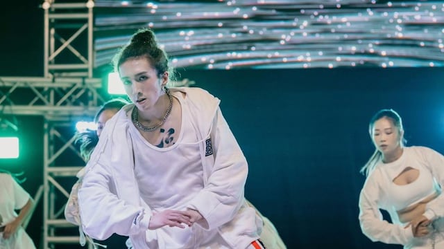 Mo, bailarín de Mirror