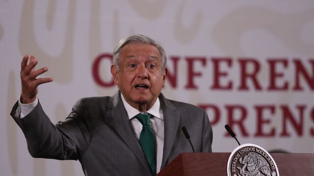 AMLO.