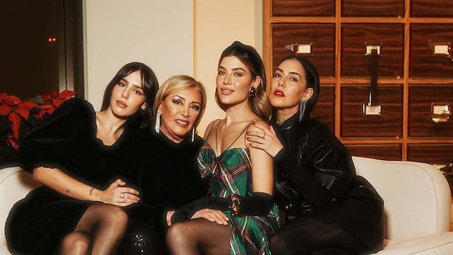 Michelle Salas y Camila Valero