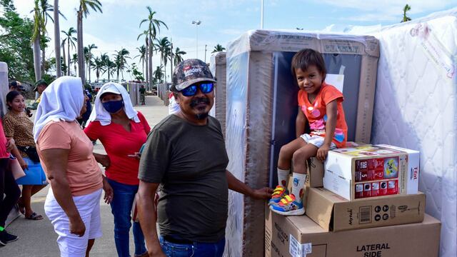Entrega de enseres domésticos