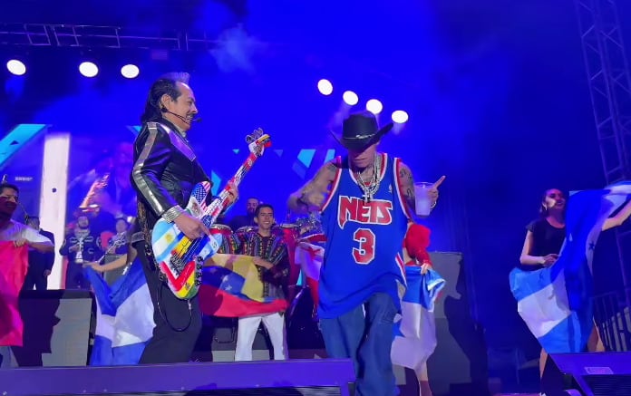 Los Tigres del Norte y Santa Fe Klan