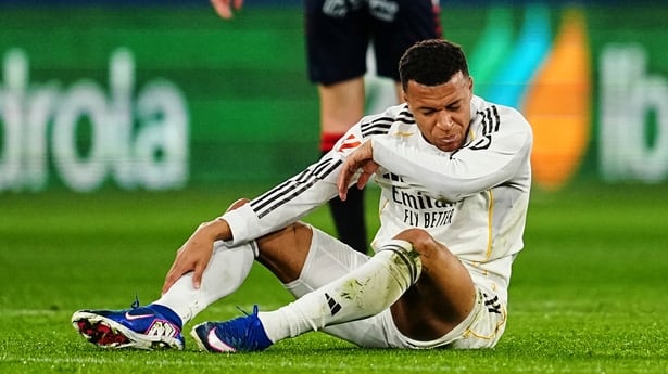Kylian Mbappé jugaría con una lesión en la rodilla en el Real Madrid