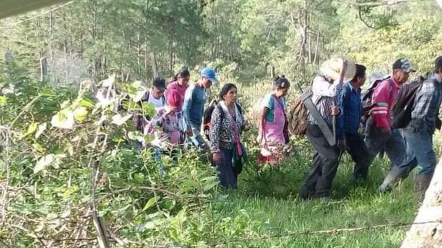 Pobladores de Chenalhó huyen por violencia del narco