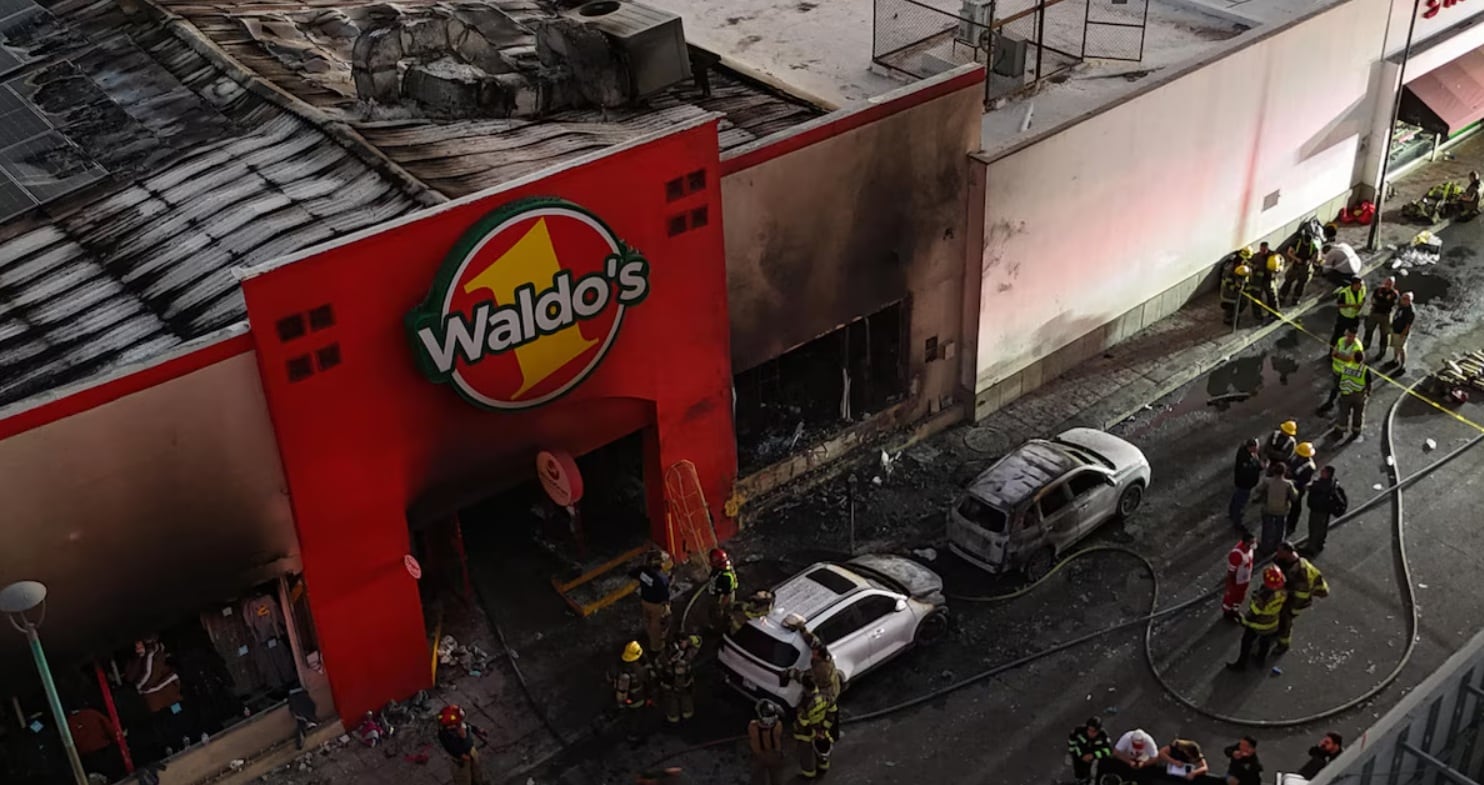 Incendio en tienda Waldo's de Hermosillo, Sonora