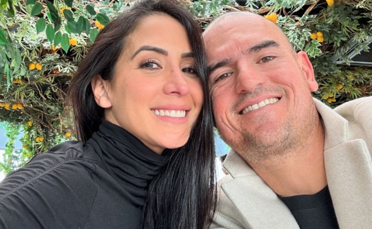 Cynthia Urías se encuentra bien de salud y celebra el cumpleaños de su esposo