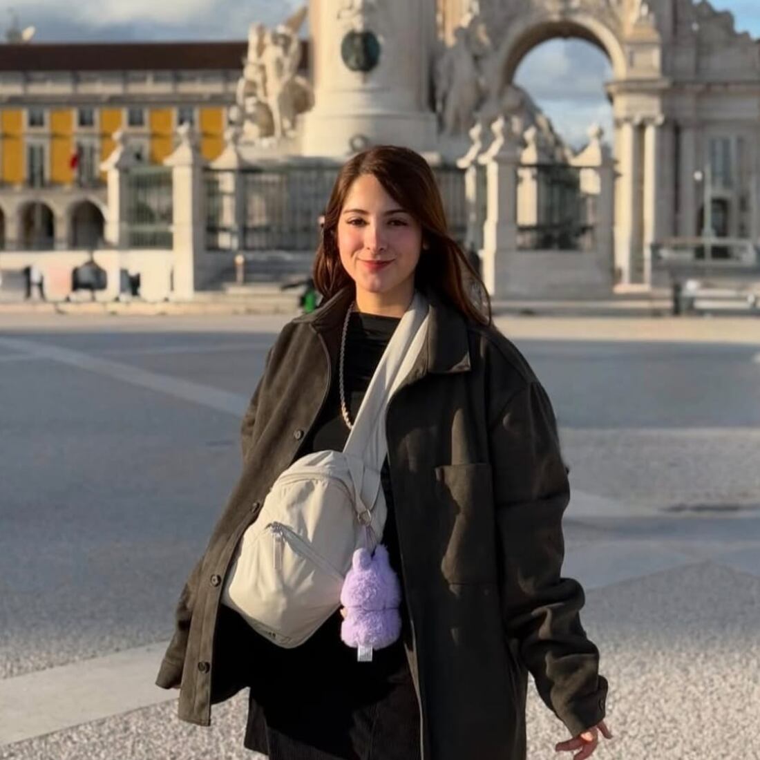 Cumplió su sueño de ir de vacaciones a Europa y la despidieron del trabajo al regresar