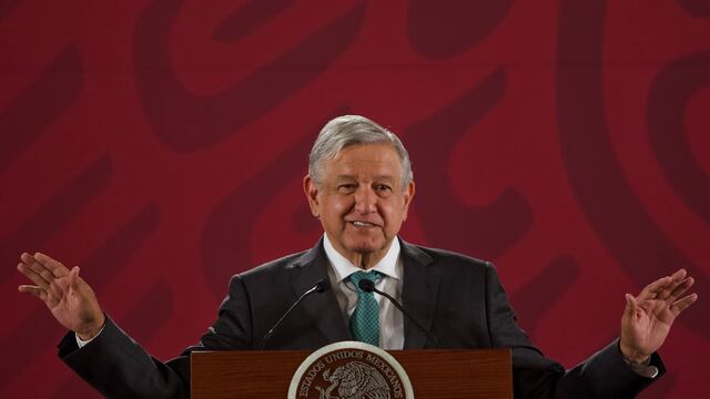 AMLO pedirá a funcionarios de su gabinete que renuncien si participan en la votación de Morena