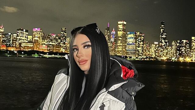 Bellakath, cantante.