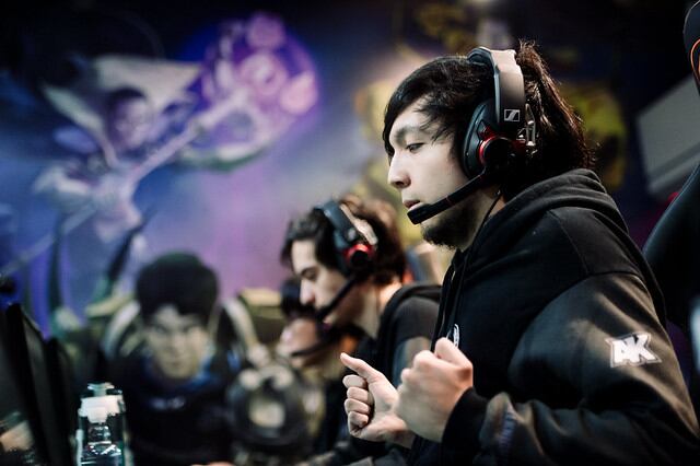 All Knights en la semifinal de la LLA