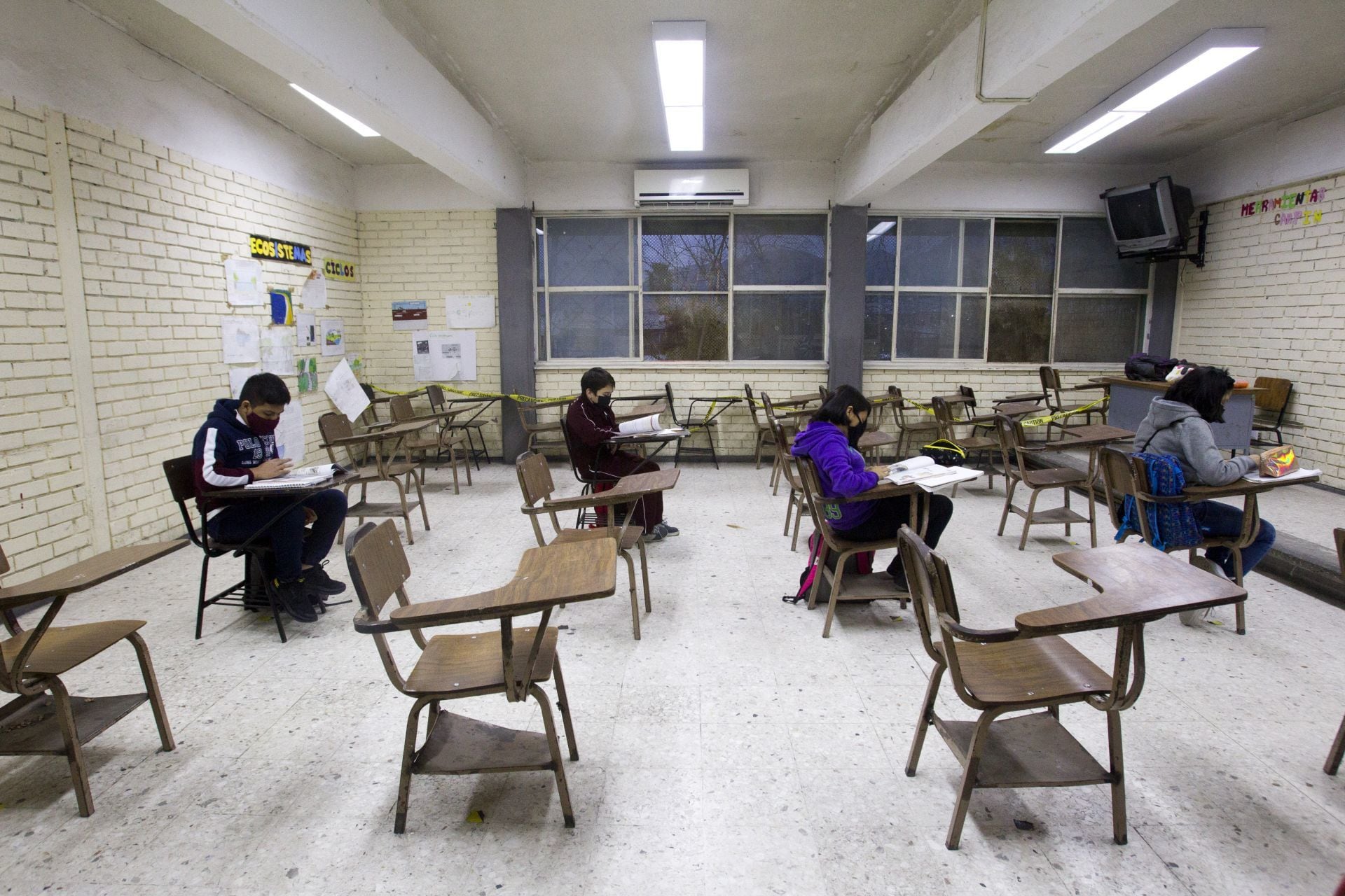 ¿Inscripción? ¿Cambio de escuela? ¿Cambio de turno? Aquí te decimos cómo hacerlo en el Estado de México