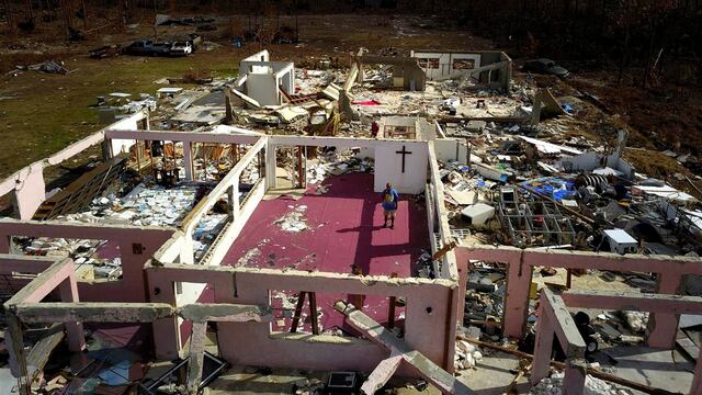 Aumenta cifra de desaparecidos tras paso de 'Dorian' por las Bahamas.