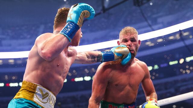 Canelo Álvarez derrotó a Billy Joe Saunders