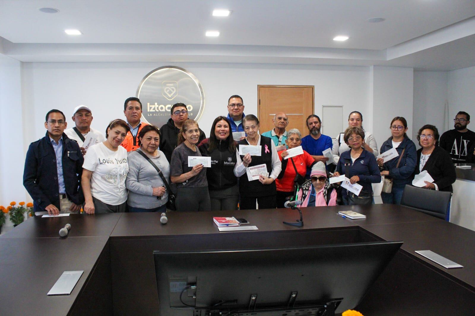 Iztacalco refuerza infraestructura hídrica y entrega recursos por inundaciones.