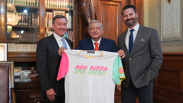 AMLO recibe a directivos de las Grandes Ligas de Beisbol, de los San Diego Padres y los San Francisco Giants
