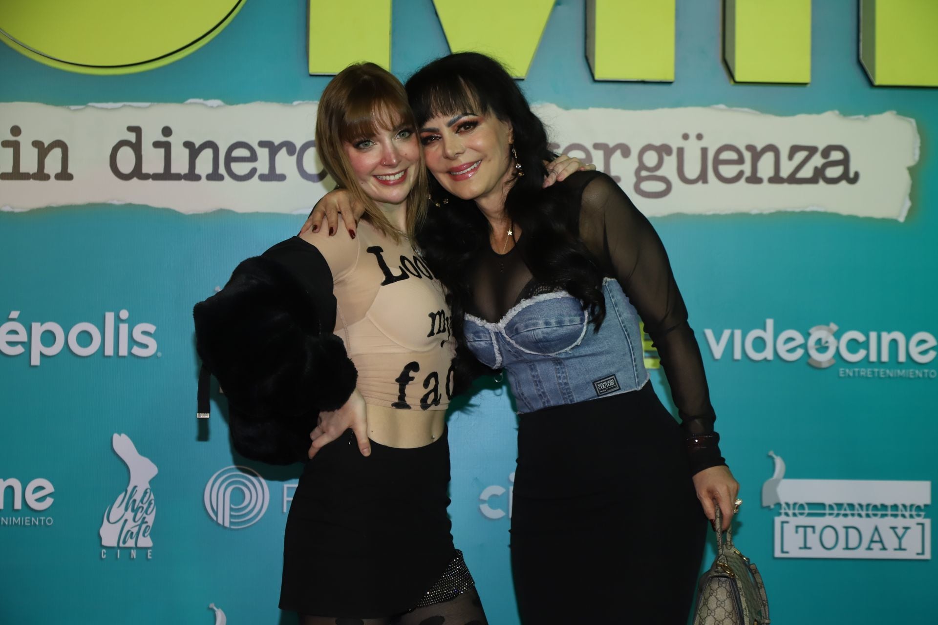 Imelda Garza-Tuñón y Maribel Guardia.