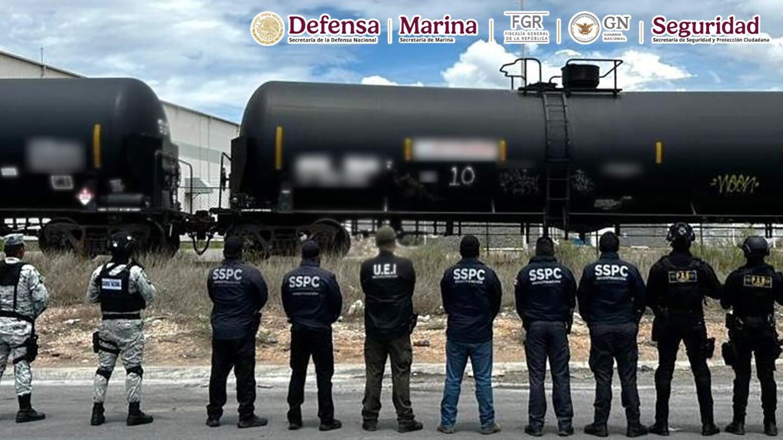 Histórico decomiso de huachicol tras operativo en Coahuila: 15 millones de litros y 129 carrotanques