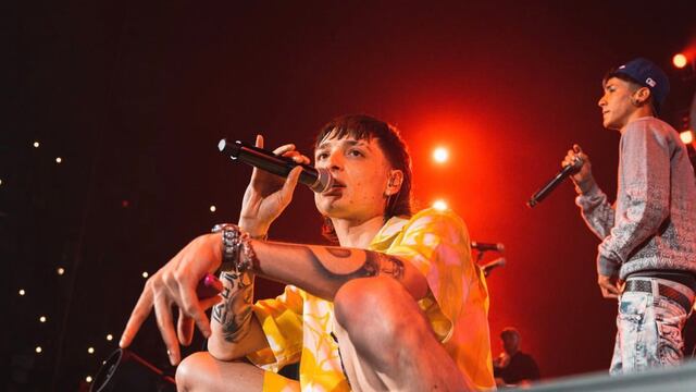 Peso Pluma, cantante,