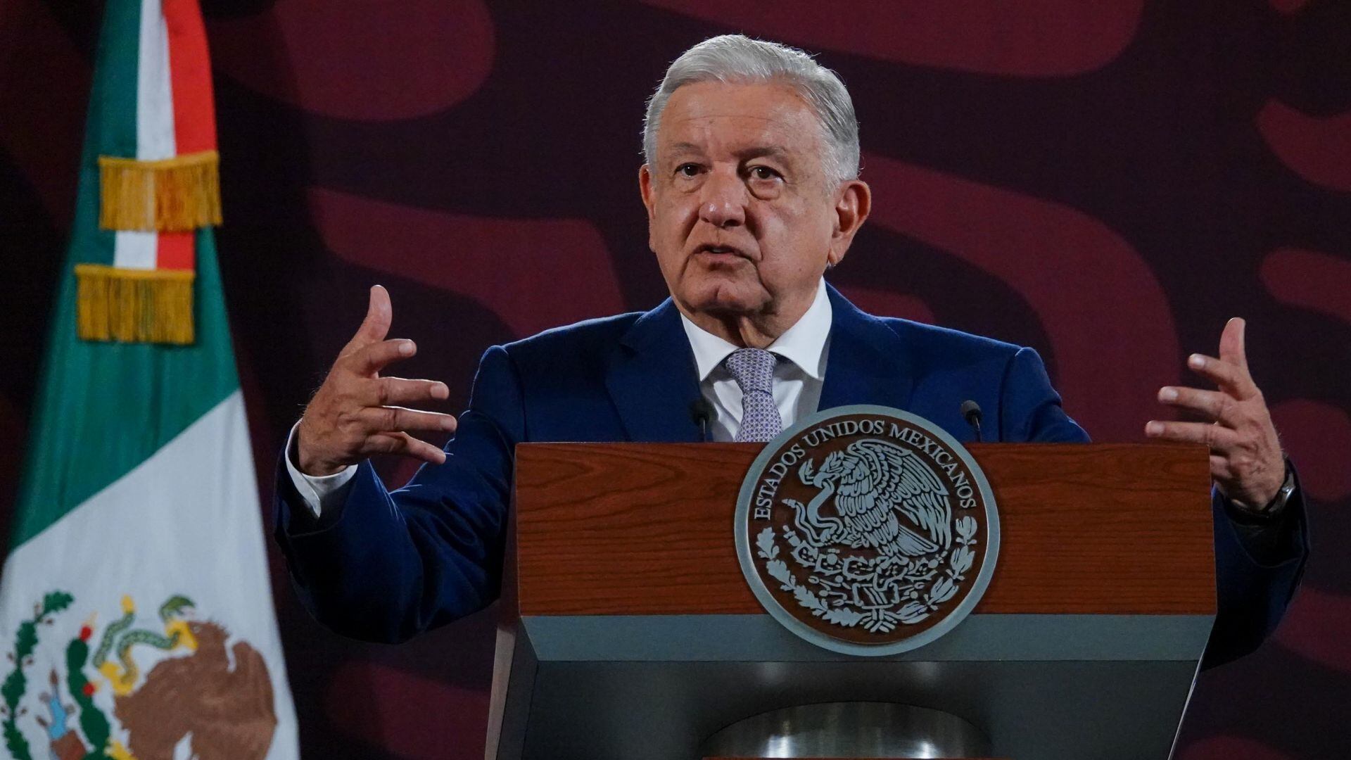 AMLO pide no involucrar al Tren Maya en polémica por Manuel Bartlett y las propiedades de su familia
