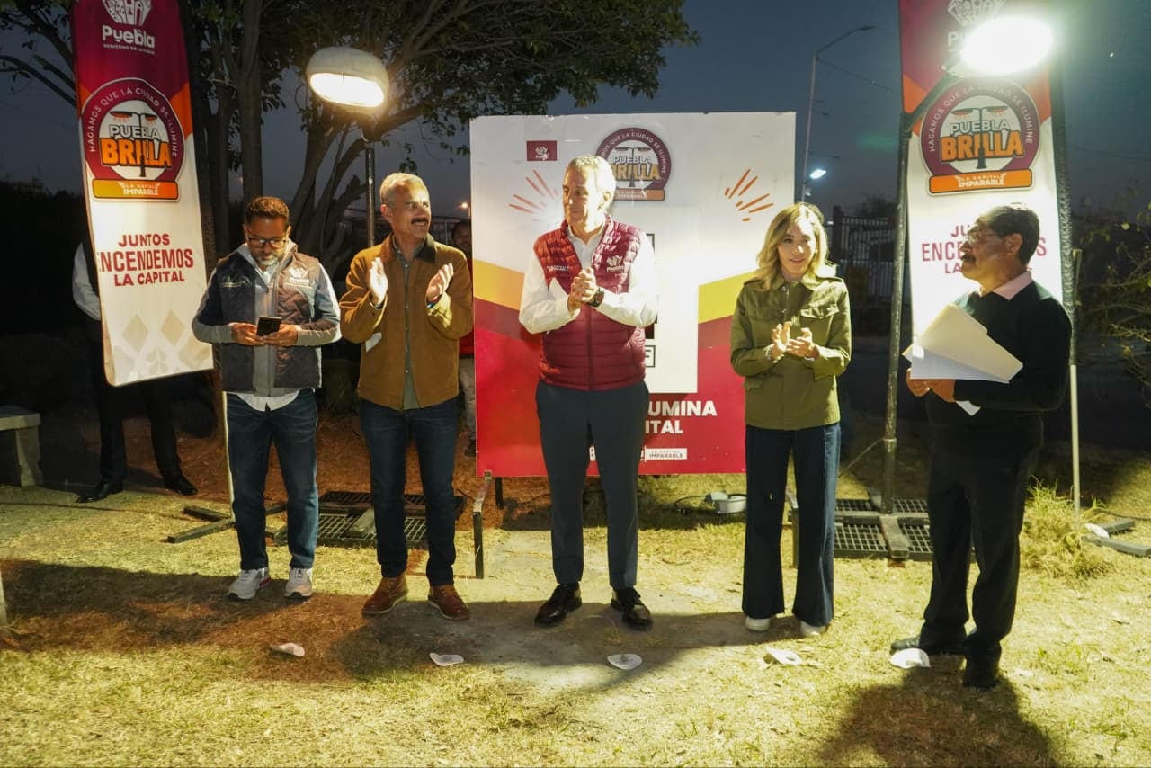 Pepe Chedraui fortalece el alumbrado público de Geovillas del Sur.