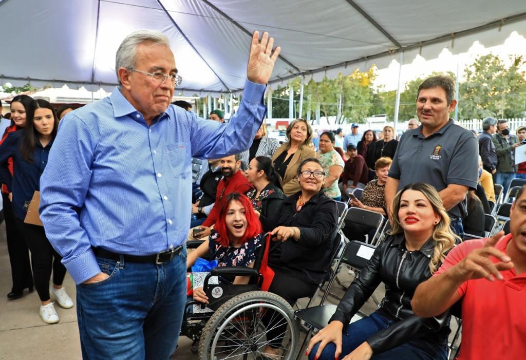 Rubén Rocha, gobernador de Sinaloa, reabrió la avenida Álvaro Obregón luego de su modernización.