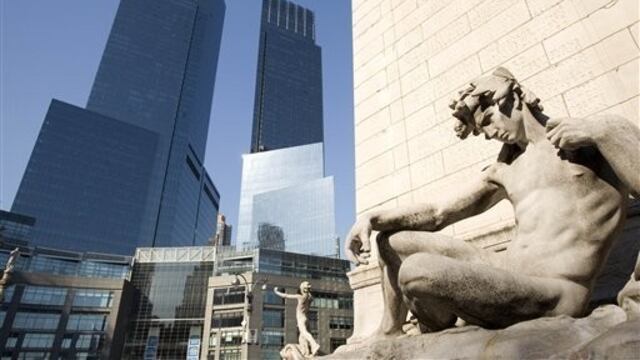 Los lujosos departamentos del Centro Time Warner, frente a Central Park / Fuente: AP