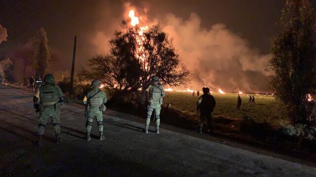 Ejército en el lugar de la explosión