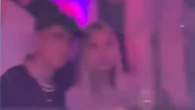 Kevin Álvarez en un antro de Pachuca a altas horas de la madrugada.