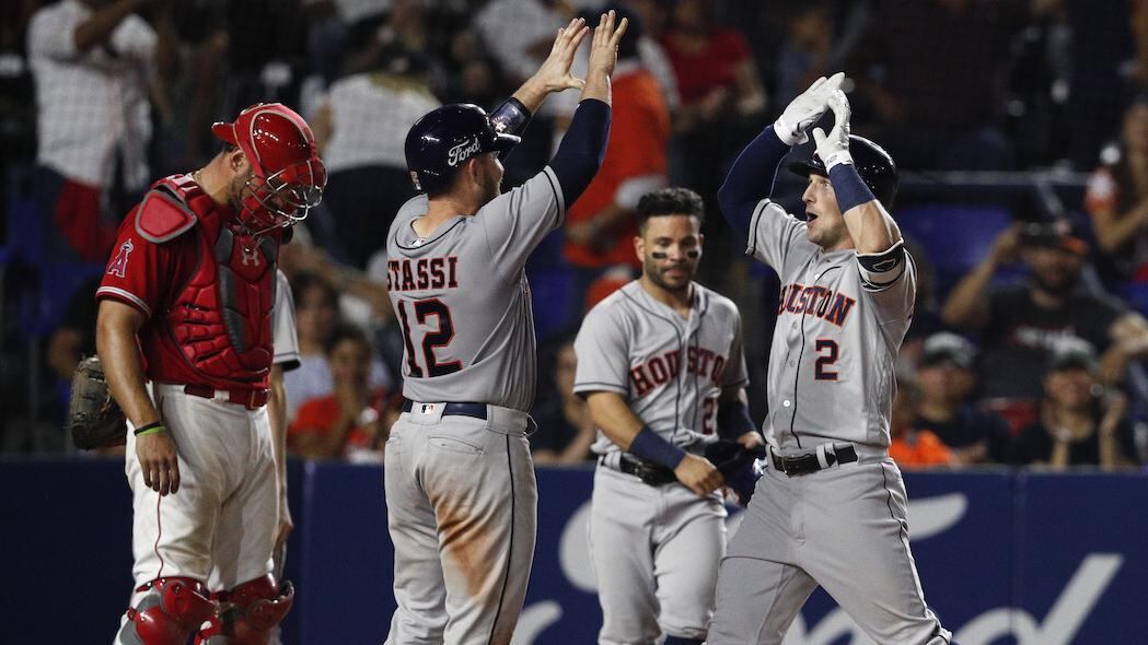 Los Astros vapulearon en el Palacio Sultán