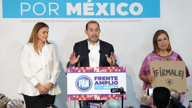 La senadora Xóchitl Gálvez acudió al registro a la candidatura a la presidencia por el Frente Amplio por México, realizado en las inmediaciones del PAN