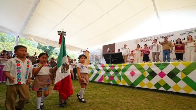 SEP actualiza Libros de Texto Gratuitos con participación de mujeres y lenguas indígenas